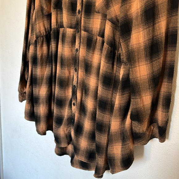 Torrid size 4 black and brown tunic - Picture 4 of 5